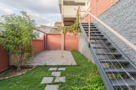 Casa à venda com 337m², 4 quartos e 4 vagasQuintal
