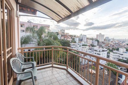 Casa à venda com 337m², 4 quartos e 4 vagasVaranda da Sala 2 no 2° Pavimento