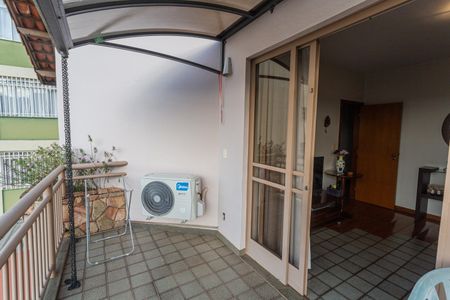 Casa à venda com 337m², 4 quartos e 4 vagasVaranda da Sala 2 no 2° Pavimento