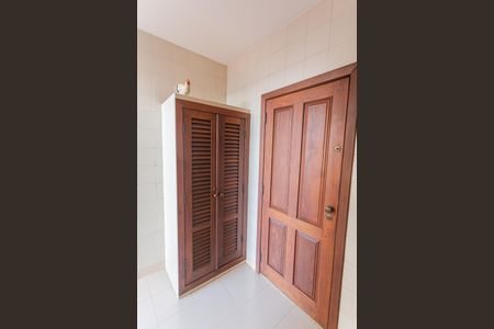 Casa à venda com 337m², 4 quartos e 4 vagasÁrea de Apoio