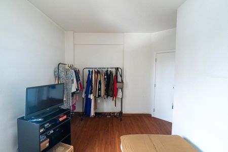 Apartamento à venda com 180m², 3 quartos e 4 vagas Apartamento à venda com 180m², 3 quartos e 4 vagasSuite 3