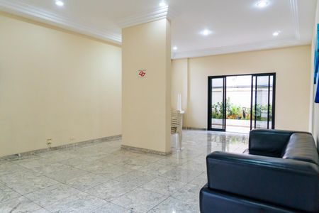 Apartamento à venda com 180m², 3 quartos e 4 vagas Apartamento à venda com 180m², 3 quartos e 4 vagasÁrea comum - Salão de festas