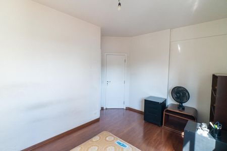 Apartamento à venda com 180m², 3 quartos e 4 vagas Apartamento à venda com 180m², 3 quartos e 4 vagasSuite 2