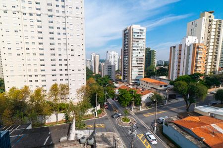 Apartamento à venda com 180m², 3 quartos e 4 vagas Apartamento à venda com 180m², 3 quartos e 4 vagasVista da Suite 1