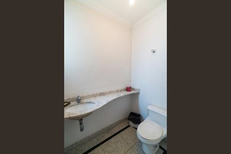 Apartamento à venda com 180m², 3 quartos e 4 vagas Apartamento à venda com 180m², 3 quartos e 4 vagasLavabo