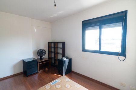 Apartamento à venda com 180m², 3 quartos e 4 vagas Apartamento à venda com 180m², 3 quartos e 4 vagasSuite 2