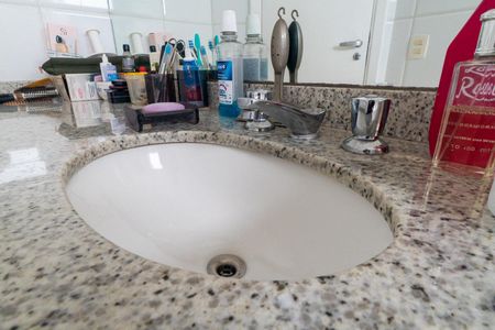 Apartamento à venda com 180m², 3 quartos e 4 vagas Apartamento à venda com 180m², 3 quartos e 4 vagasBanheiro da Suíte 3 Detalhe