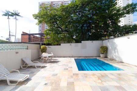 Apartamento à venda com 54m², 1 quarto e 1 vaga Apartamento à venda com 54m², 1 quarto e 1 vagaÁrea comum - Piscina