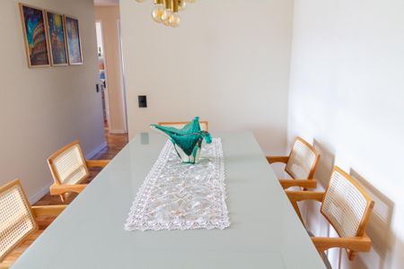 Apartamento à venda com 78m², 3 quartos e 1 vaga Apartamento à venda com 78m², 3 quartos e 1 vagaSala