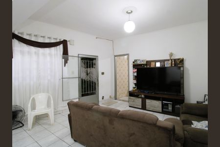 Casa à venda com 185m², 2 quartos e 3 vagasSala