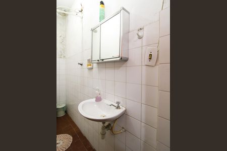 Casa à venda com 185m², 2 quartos e 3 vagasBanheiro de serviço