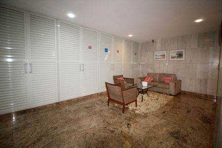 Apartamento à venda com 80m², 2 quartos e 1 vagaÁrea comum