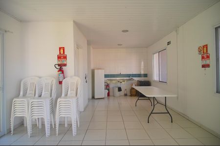 Casa de condomínio à venda com 80m², 2 quartos e 2 vagasÁrea comum - Salão de festas