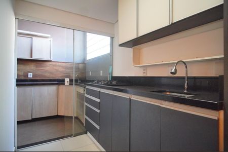 Casa de condomínio à venda com 80m², 2 quartos e 2 vagasCozinha