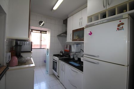 Apartamento à venda com 64m², 2 quartos e 1 vagaCozinha