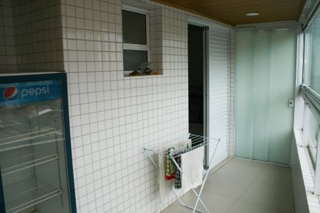 Apartamento para alugar com 85m², 2 quartos e 1 vaga Apartamento para alugar com 85m², 2 quartos e 1 vagaSacada