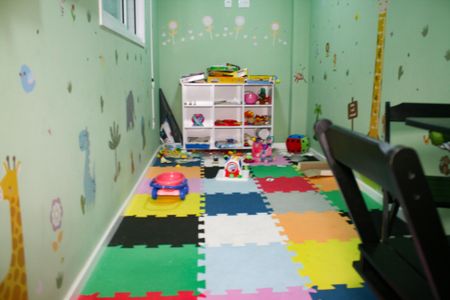 Apartamento para alugar com 85m², 2 quartos e 1 vaga Apartamento para alugar com 85m², 2 quartos e 1 vagaÁrea comum - Brinquedoteca