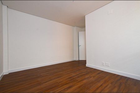 Apartamento à venda com 76m², 2 quartos e 2 vagasSuíte 2