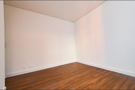 Apartamento à venda com 76m², 2 quartos e 2 vagasSuíte 1