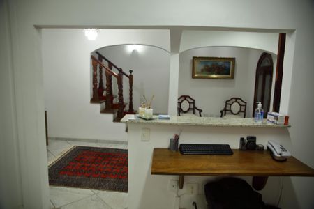 Casa à venda com 650m², 4 quartos e 6 vagasSala