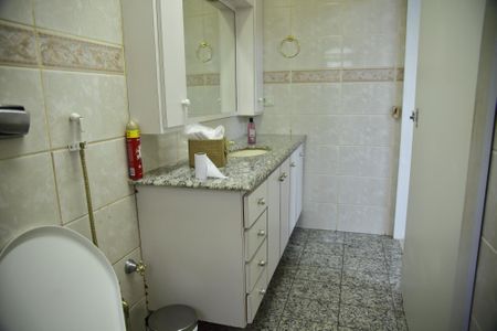 Casa à venda com 650m², 4 quartos e 6 vagasBanheiro Suíte 1