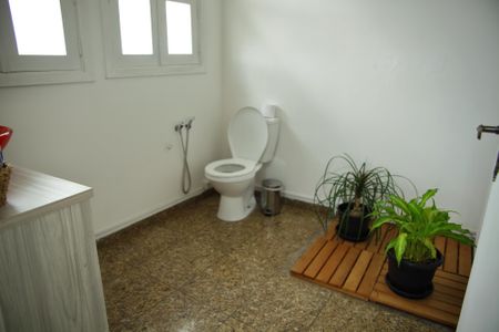 Casa à venda com 650m², 4 quartos e 6 vagasBanheiro/Suíte 2