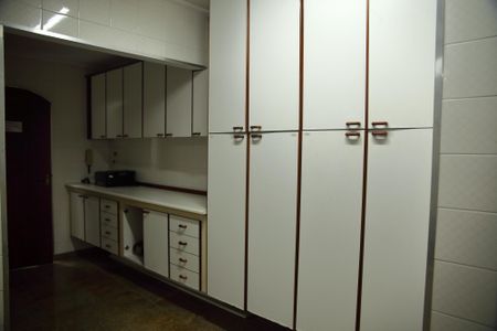 Casa à venda com 650m², 4 quartos e 6 vagasCopa