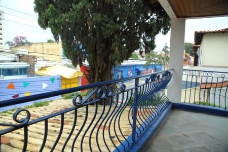 Casa à venda com 650m², 4 quartos e 6 vagasSacada/Suíte 4