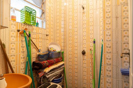 Apartamento à venda com 188m², 3 quartos e 2 vagas Apartamento à venda com 188m², 3 quartos e 2 vagasBanheiro de Serviço