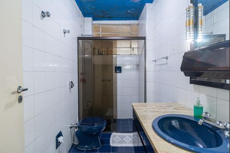 Apartamento à venda com 188m², 3 quartos e 2 vagas Apartamento à venda com 188m², 3 quartos e 2 vagasBanheiro 2