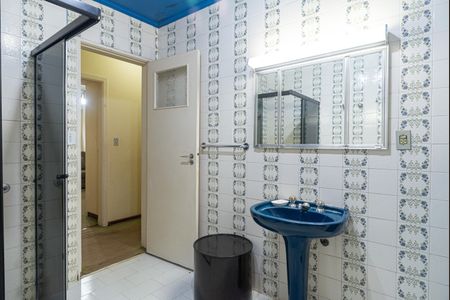 Apartamento à venda com 188m², 3 quartos e 2 vagas Apartamento à venda com 188m², 3 quartos e 2 vagasBanheiro 1