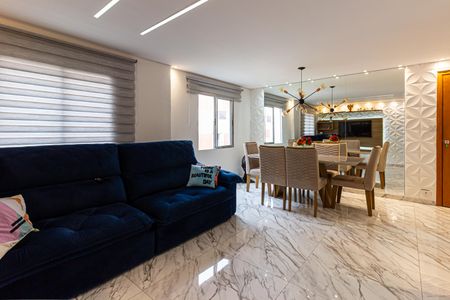 Apartamento à venda com 82m², 2 quartos e 1 vaga Apartamento à venda com 82m², 2 quartos e 1 vagaSala