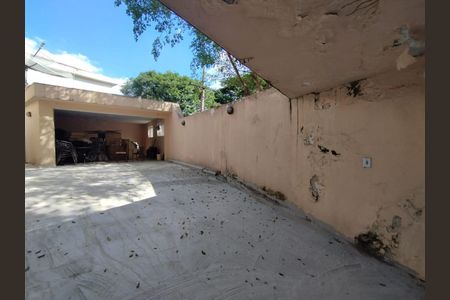 Casa para alugar com 350m², 5 quartos e 4 vagas Casa para alugar com 350m², 5 quartos e 4 vagasGaragem