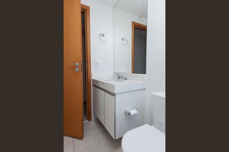 Apartamento à venda com 69m², 2 quartos e 2 vagas Apartamento à venda com 69m², 2 quartos e 2 vagasBanheiro Social