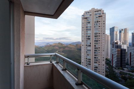 Apartamento à venda com 69m², 2 quartos e 2 vagas Apartamento à venda com 69m², 2 quartos e 2 vagasVaranda da Sala