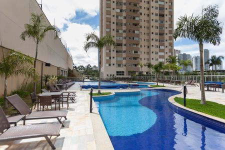 Apartamento à venda com 69m², 2 quartos e 2 vagas Apartamento à venda com 69m², 2 quartos e 2 vagasPiscina