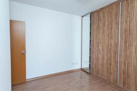 Apartamento à venda com 69m², 2 quartos e 2 vagas Apartamento à venda com 69m², 2 quartos e 2 vagassuite