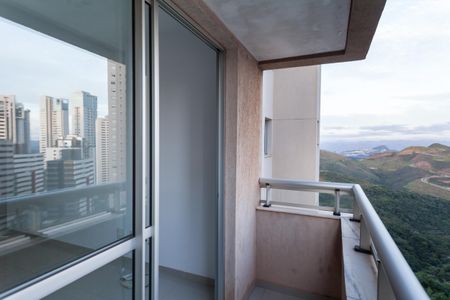 Apartamento à venda com 69m², 2 quartos e 2 vagas Apartamento à venda com 69m², 2 quartos e 2 vagasVaranda da Sala