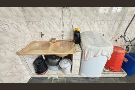 Casa à venda com 129m², 3 quartos e 3 vagas Casa à venda com 129m², 3 quartos e 3 vagasÁrea de Serviço