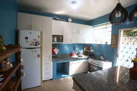 Casa à venda com 190m², 4 quartos e 2 vagasCozinha