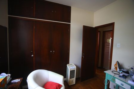 Casa à venda com 190m², 4 quartos e 2 vagasQuarto 2