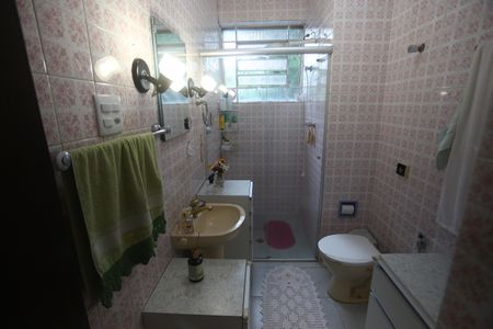 Casa à venda com 190m², 4 quartos e 2 vagasSuite