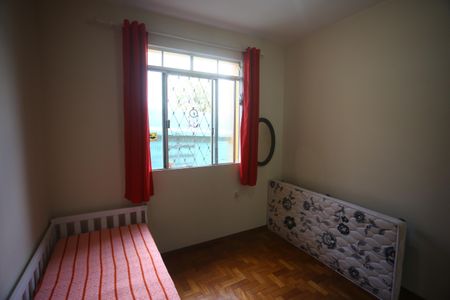 Casa à venda com 190m², 4 quartos e 2 vagasQuarto