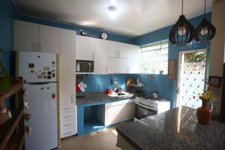 Casa à venda com 190m², 4 quartos e 2 vagasCozinha