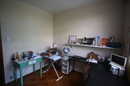 Casa à venda com 190m², 4 quartos e 2 vagasQuarto 2