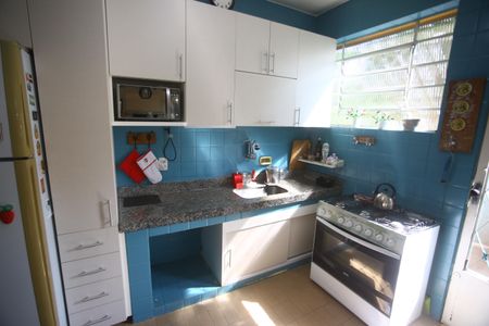 Casa à venda com 190m², 4 quartos e 2 vagasCozinha