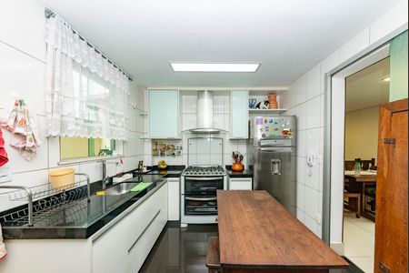 Apartamento à venda com 163m², 3 quartos e 2 vagasCozinha