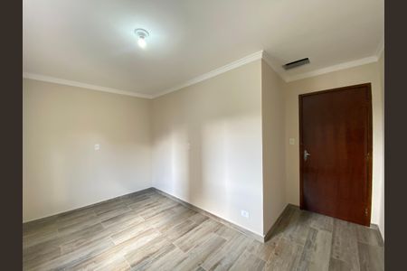 Casa à venda com 150m², 3 quartos e 3 vagas Casa à venda com 150m², 3 quartos e 3 vagasQuarto 2