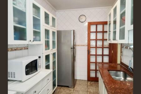 Casa à venda com 170m², 3 quartos e 2 vagas