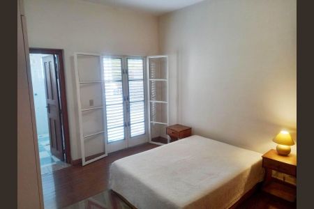 Casa à venda com 170m², 3 quartos e 2 vagas